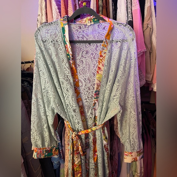 #025 Sale!! POL Mint Lace Kimono - Picture 4 of 4